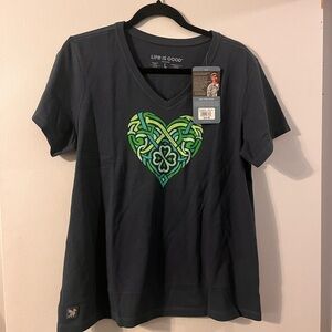 Life Is Good Women's Celtic Heart Short Sleeve Crusher Vee